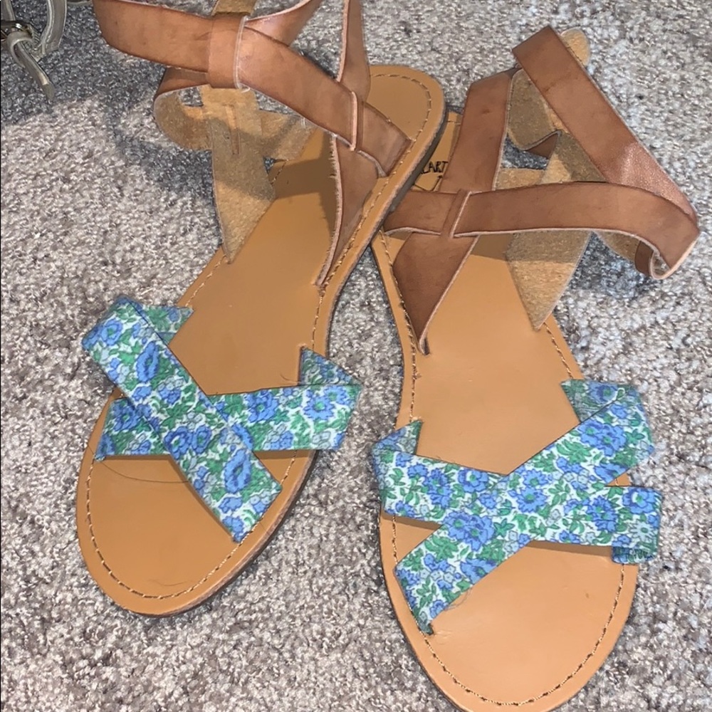 Sandals - Picture 2 of 2
